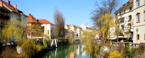 Một người không ngại lang thang và lạc đường sẽ khiến chuyến đi của bạn thư thả và thoải mái hơn.