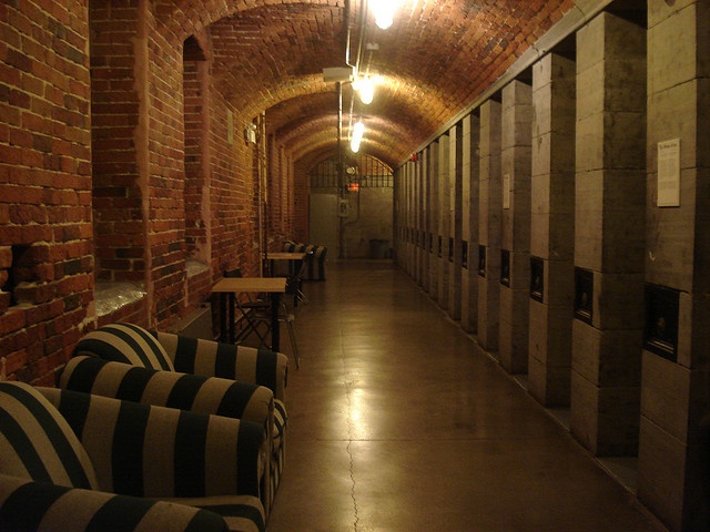 Hành lang vắng lặng buổi đêm ở khách sạn đặc biệt này. Ảnh: Flightnetwork.