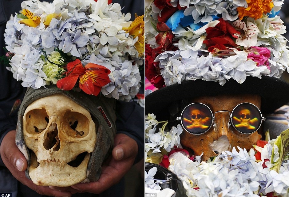 Các xương sọ này được truyền qua nhiều thế hệ. Tuy nhiên, một số được lấy từ các nấm mồ vô chủ.