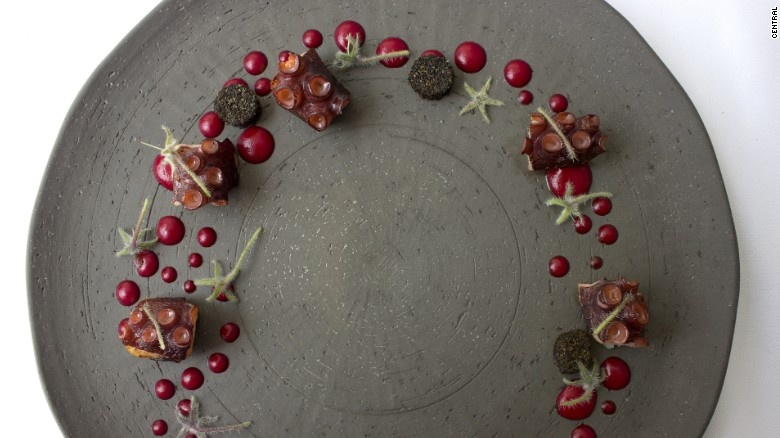 Peru: Nhiều du khách tìm đến Peru không chỉ để khám phá các kho báu lịch sử, mà còn để thưởng thức ẩm thực hiện đại. Nếu đến Lima, bạn đừng bỏ lỡ cơ hội dùng bữa ở Central, nhà hàng đứng ở vị trí số 1 của danh sách 50 nhà hàng tuyệt nhất Mỹ Latin.