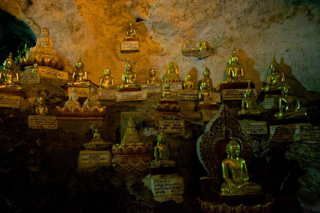 Chùa Shwe Oo Min Paya (Kalaw): Nếu ghé thăm tỉnh Kalaw, du khách không nên bỏ lỡ cơ hội tham quan chùa Shwe Oo Min Paya. Ngôi chùa độc đáo này nằm bên trong một hang động, với hơn 500 năm lịch sử và 8.094 tượng Phật với đủ kích cỡ, dáng vẻ. Ảnh: Mygola.