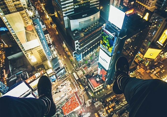 2. Quảng trường Thời Đại (New York, Mỹ): Đây là một trong những điểm đến được nhiều người yêu thích nhất ở New York, và đã xuất hiện trên vô số phim điện ảnh, truyền hình. Ai cũng muốn khoe ảnh mình đã tới đây.