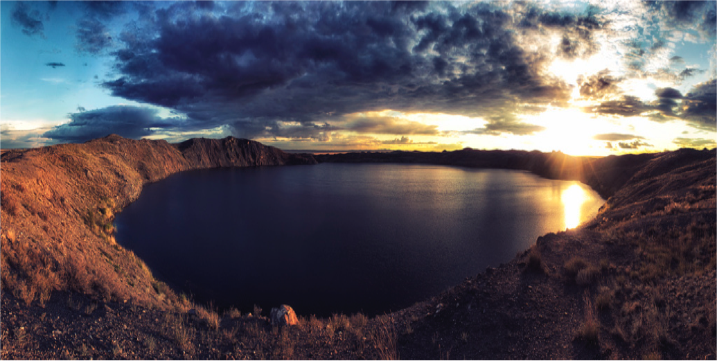 Hồ nước tưởng chừng như rất bình thường này là kết quả của một thử nghiệm hạt nhân.