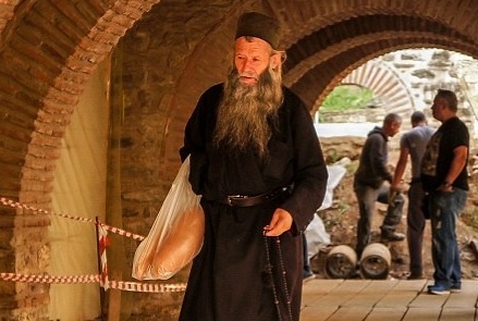 Vung dat thieng cam phu nu va tre em hinh anh