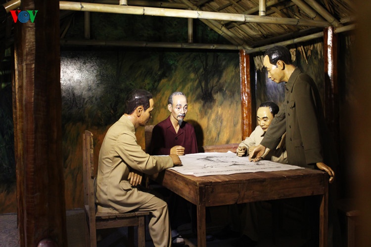 Bao tang Chien thang Dien Bien Phu anh 5