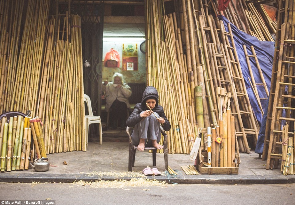 Pho co Ha Noi tren bao Anh anh 7