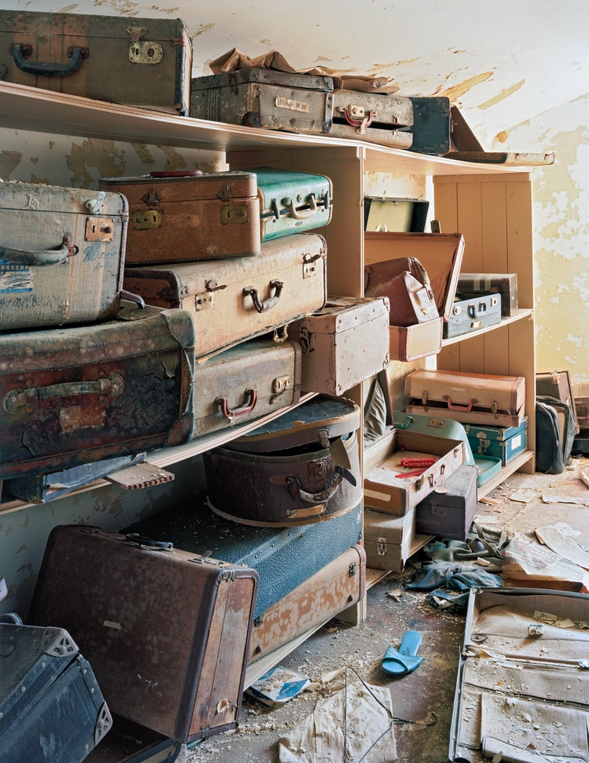 Bệnh viện bị bỏ hoang ảnh 12 Benh vien bi bo hoang anh 12