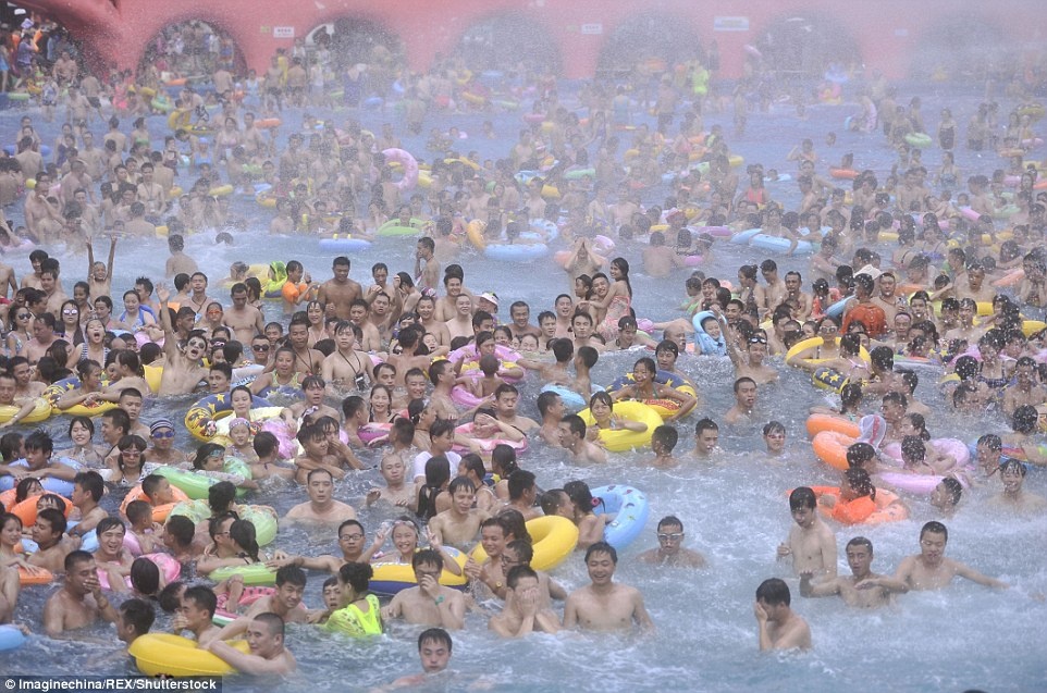 Bể bơi Trung Quốc ảnh 6 Be boi Trung Quoc anh 6