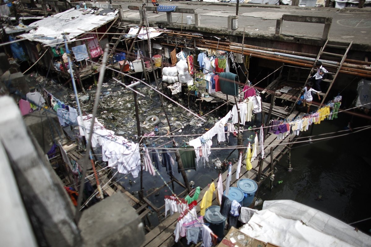 Manila dong duc nhat the gioi anh 2