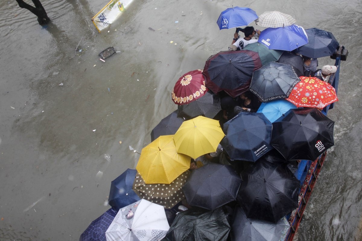 Manila dong duc nhat the gioi anh 3