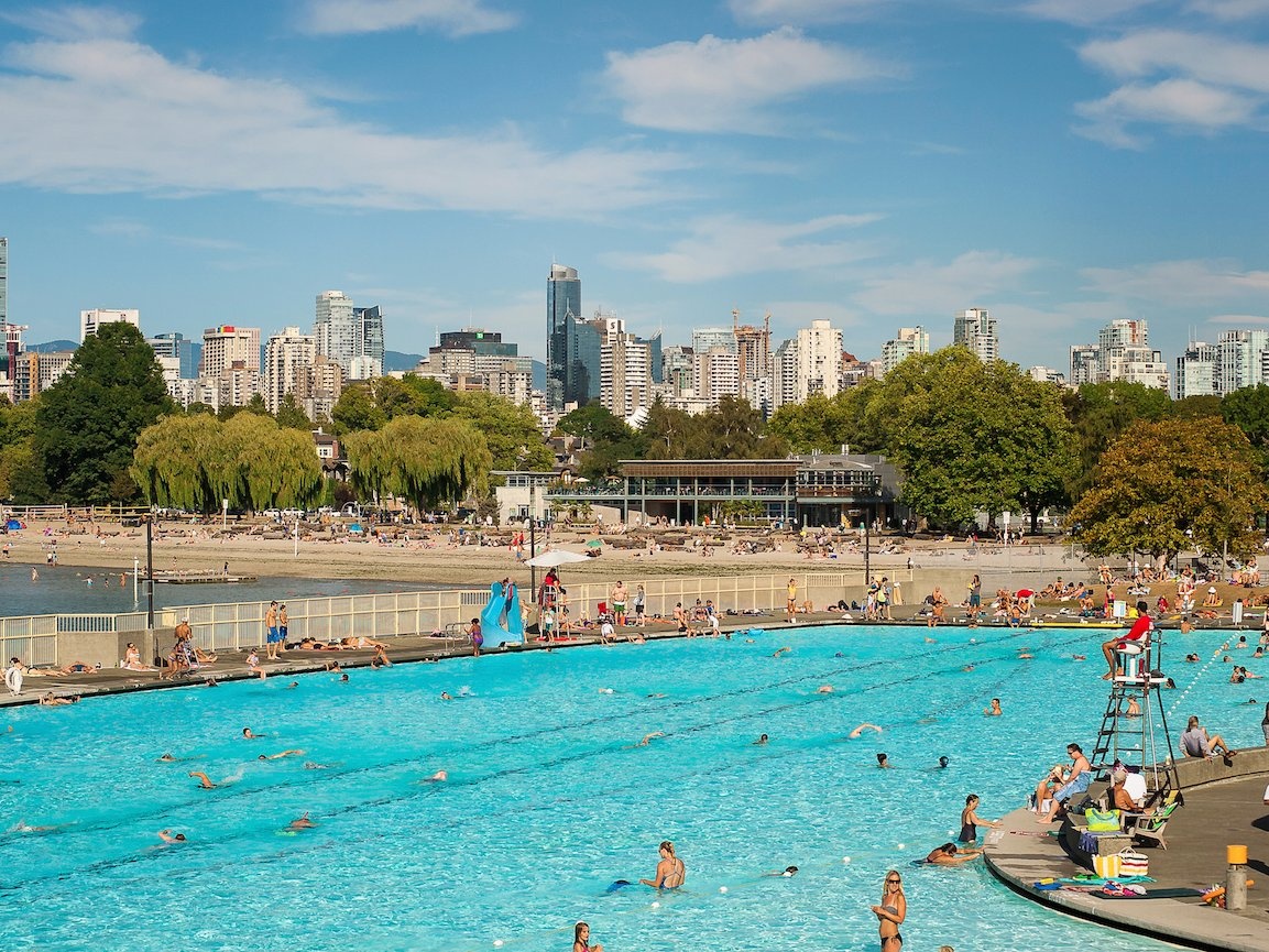 Be boi thanh pho tuyet nhat the gioi anh 2