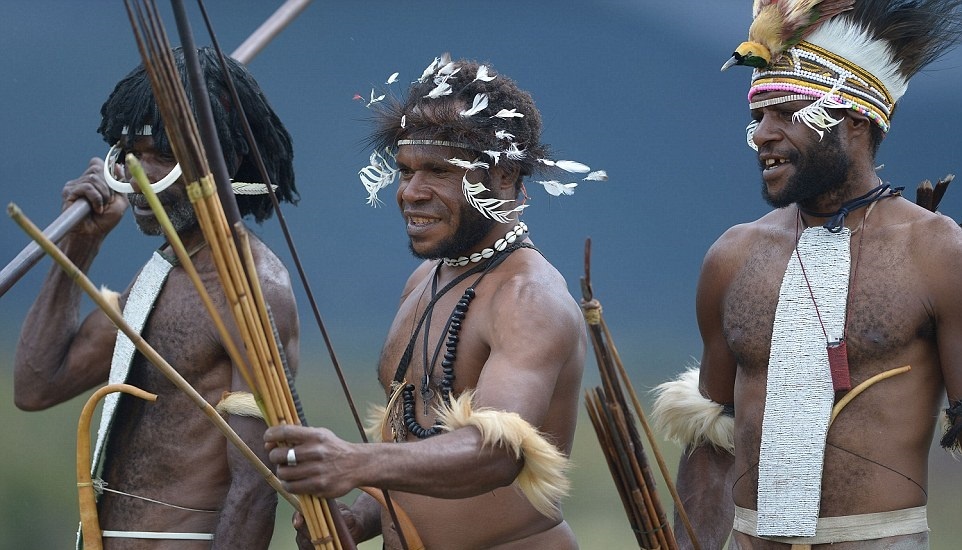 Bo toc uop xac to tien bang cach hun khoi anh 2