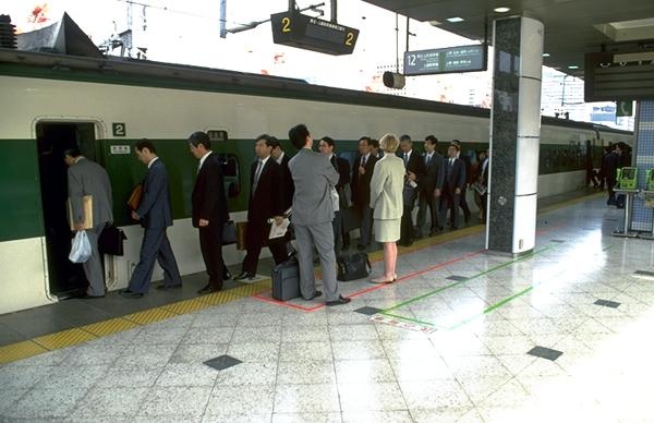 Tàu shinkansen của Nhật ảnh 14 Tau shinkansen cua Nhat anh 14