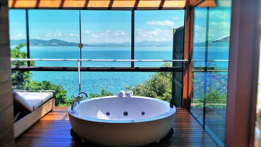 Cac khach san co phong tam lon hon can ho anh 4