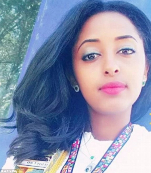 Nhung trai xinh gai dep cua nganh hang khong anh 15