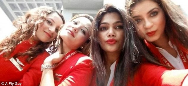 Nhung trai xinh gai dep cua nganh hang khong anh 7