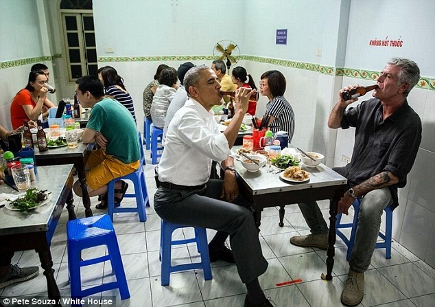 Dau bep My ke chuyen an toi voi ong Obama o Ha Noi anh 1
