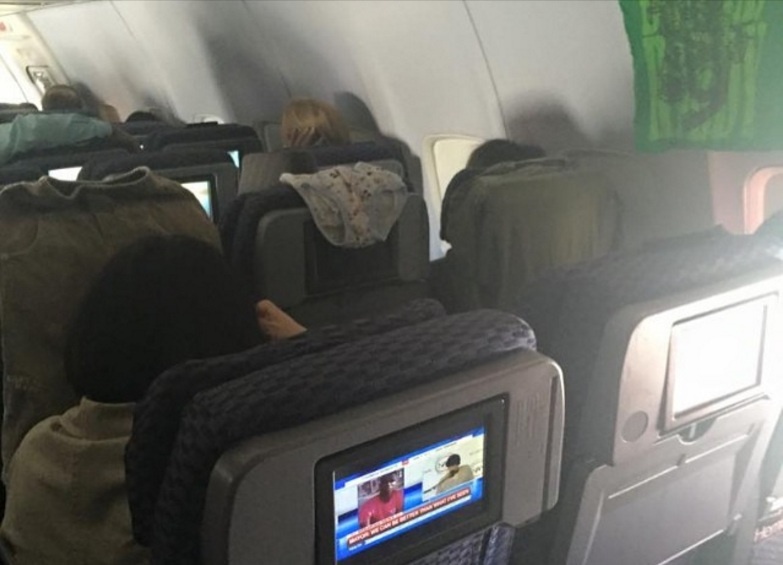 Tiep vien hang khong tiet lo nhung tinh huong do khoc do cuoi anh 3