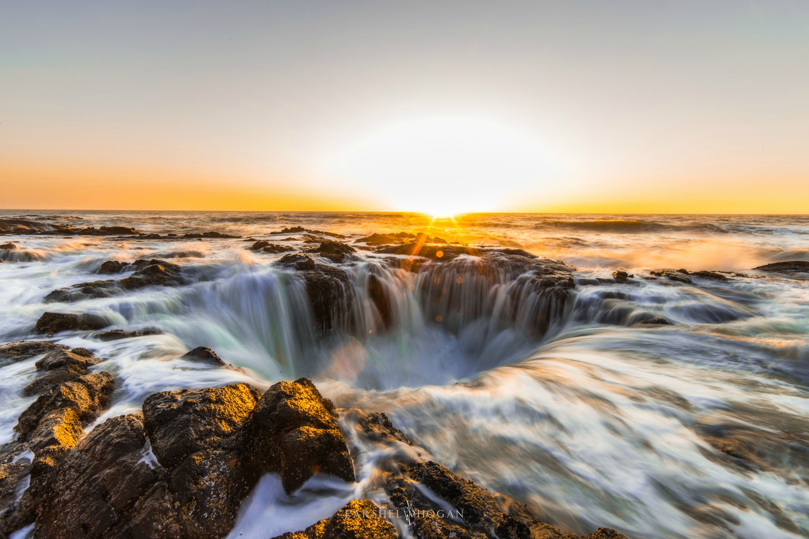 Gieng than Thor ky la hut nuoc giua thuy trieu anh 7