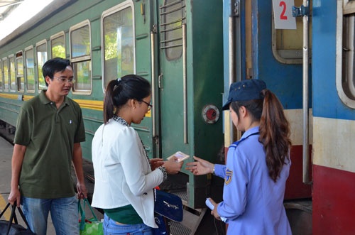 Tour duong sat kho thanh 'dac san' hinh anh
