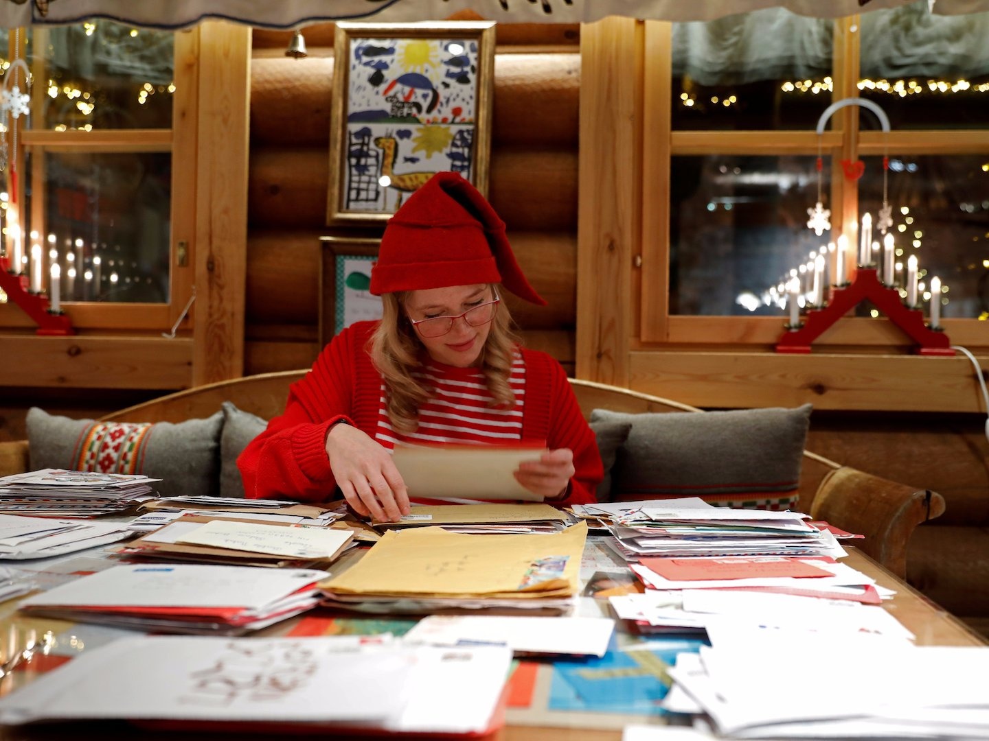 Van phong cua ong gia Noel o dau? anh 4