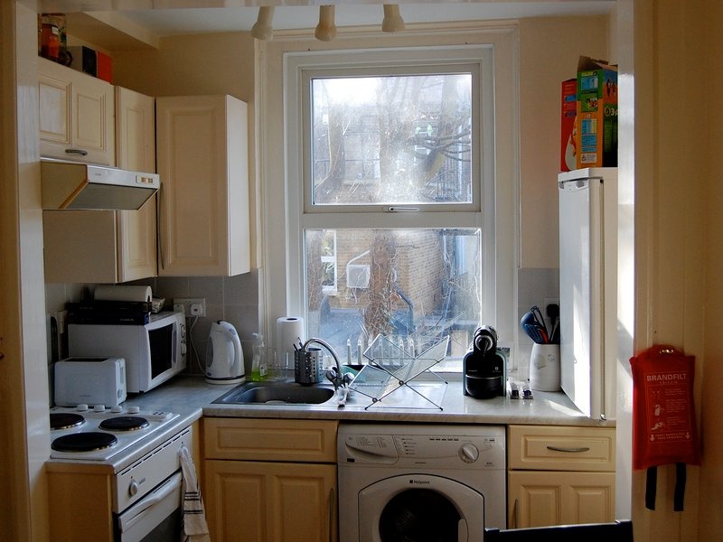 Cach khu mui do ran am trong bep anh 1