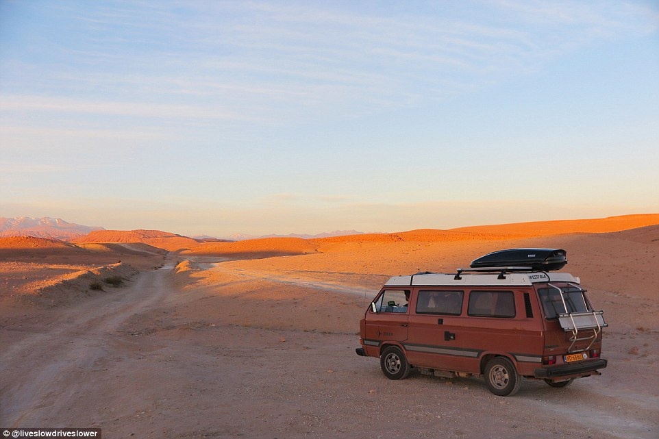 Cap doi du lich chau Au cung cho cung anh 15