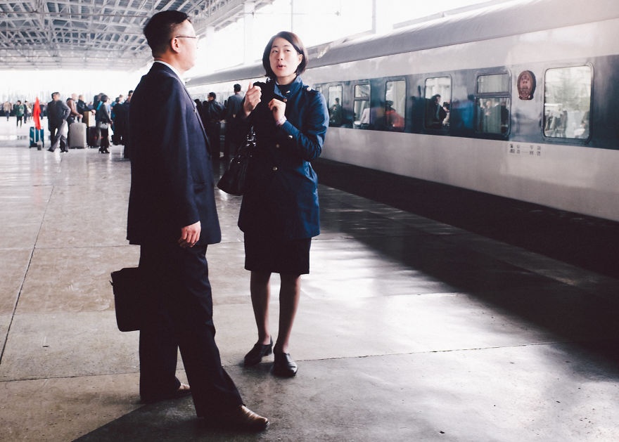 Ve tuoi sang cua Trieu Tien qua ong kinh khach Tay anh 17