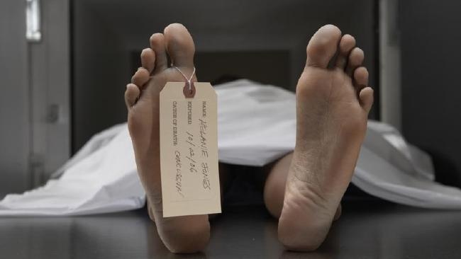 Chuyen gi xay ra khi co nguoi chet tren may bay hinh anh