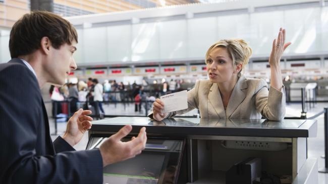 Chuyen gi xay ra tren chuyen bay thieu cho cua hang United? hinh anh