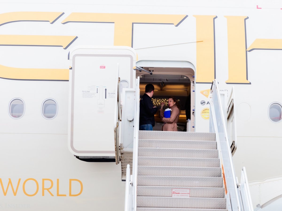 Phi cong tiet lo 11 mat ngu hanh khach khong hay biet anh 1