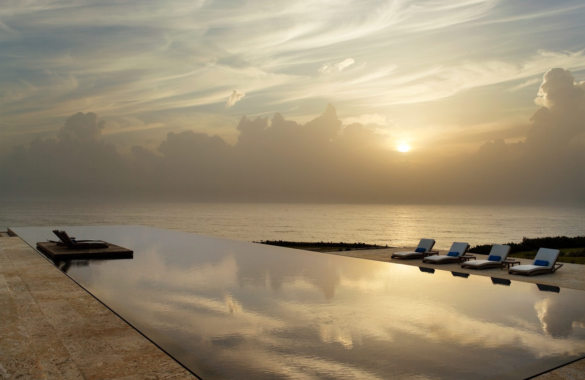 Bể bơi vô cực đẹp nhất thế giới ảnh 4 Be boi vo cuc dep nhat the gioi anh 4