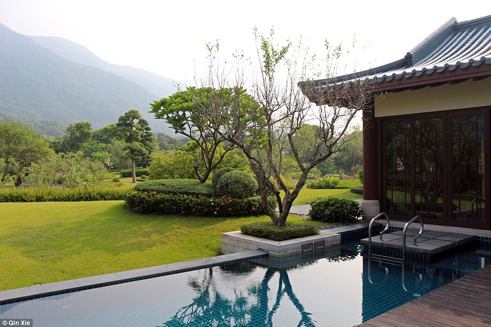 Khach san Trung Quoc rong hon ca nuoc Monaco anh 8