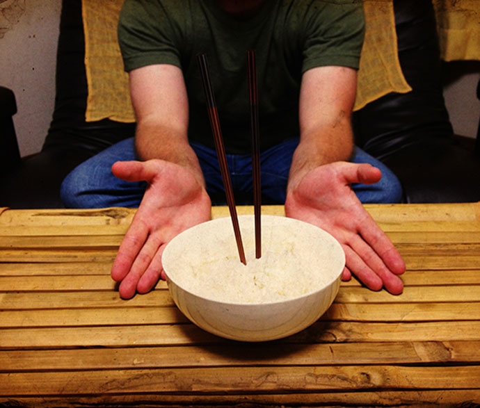 Quy tac an uong la lung tren the gioi hinh anh