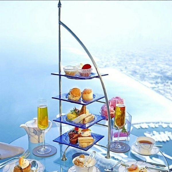 Cuộc sống của hội con nhà giàu Dubai ảnh 2 Cuoc song cua hoi con nha giau Dubai anh 2