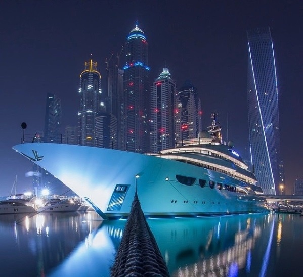 Cuộc sống của hội con nhà giàu Dubai ảnh 9 Cuoc song cua hoi con nha giau Dubai anh 9