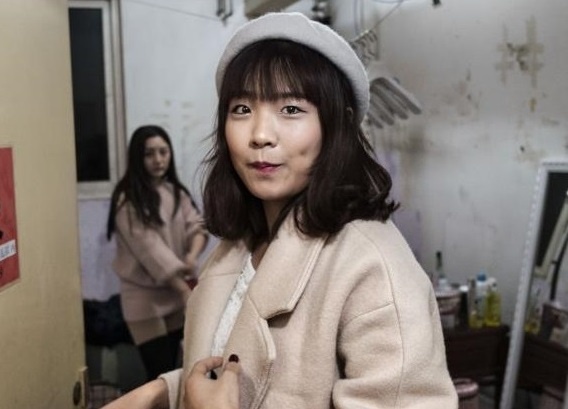 Cuoc song cua trieu nguoi duoi ham tranh bom nguyen tu hinh anh