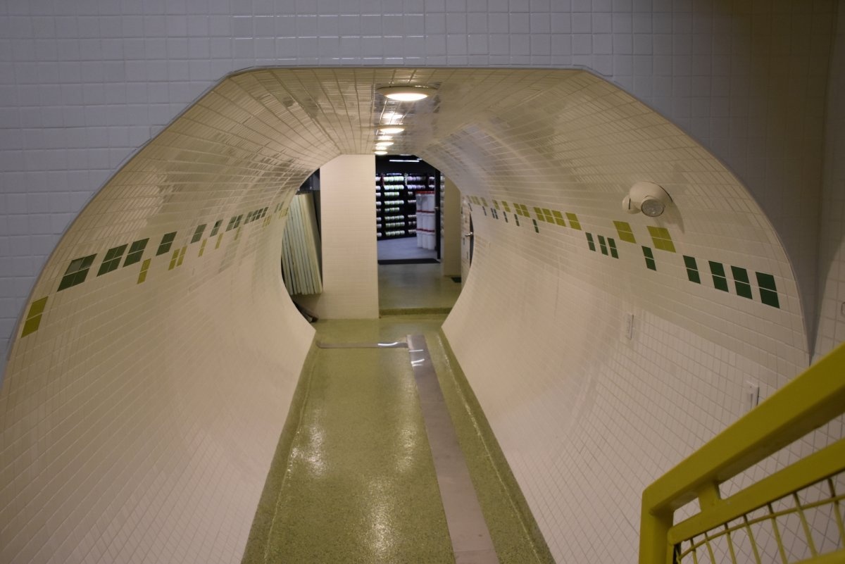 Ben trong khu tru an de phong tan the cho gioi nha giau anh 18