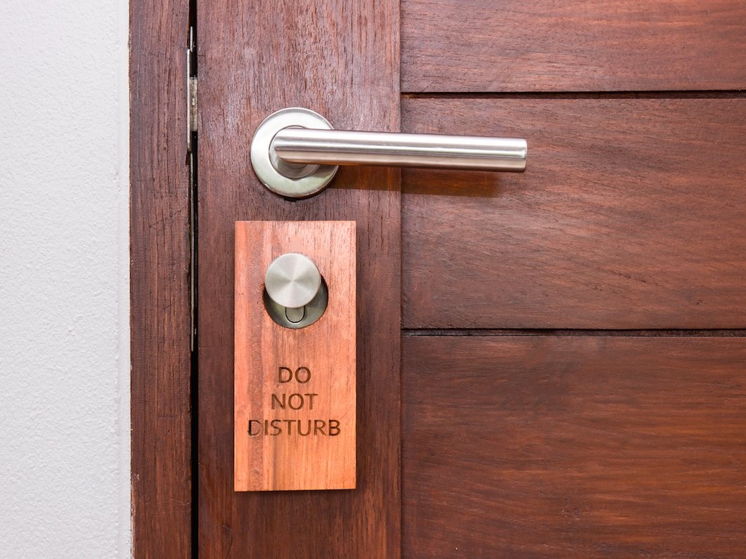 Cu xu the nao khi o khach san nam sao? anh 6