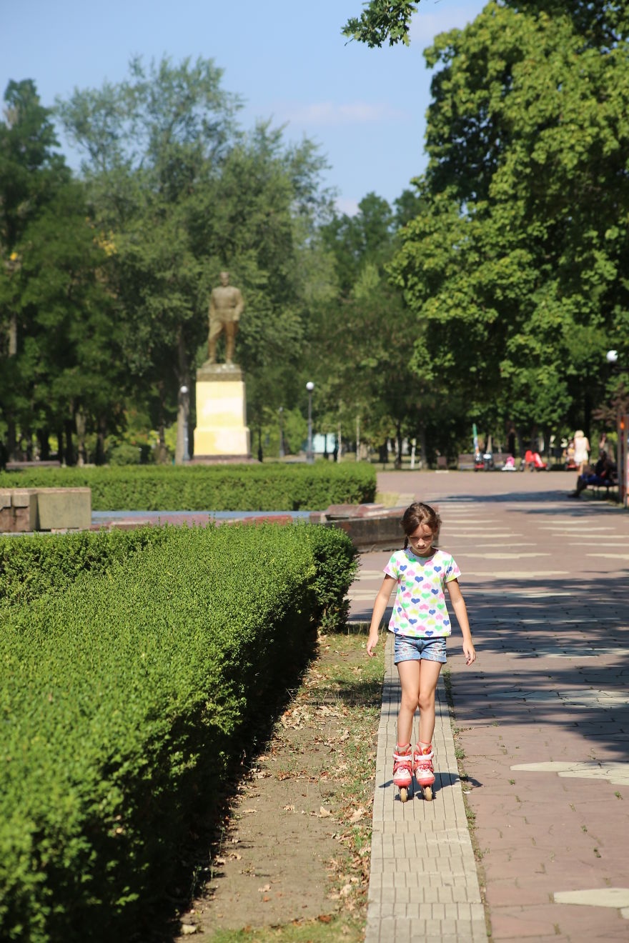 Cuoc song ben trong mot quoc gia khong ton tai anh 16