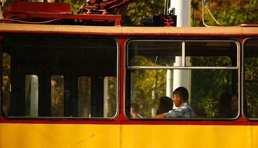 Cuoc song ben trong mot quoc gia khong ton tai anh 18