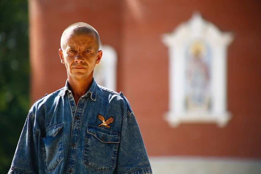 Cuoc song ben trong mot quoc gia khong ton tai anh 3