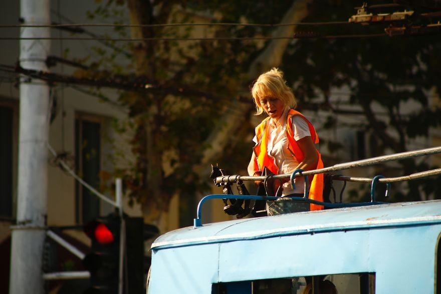 Cuoc song ben trong mot quoc gia khong ton tai anh 6