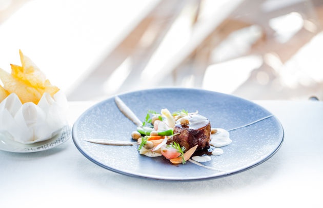 Nha hang tiep don ong Trump tren thap Eiffel anh 5