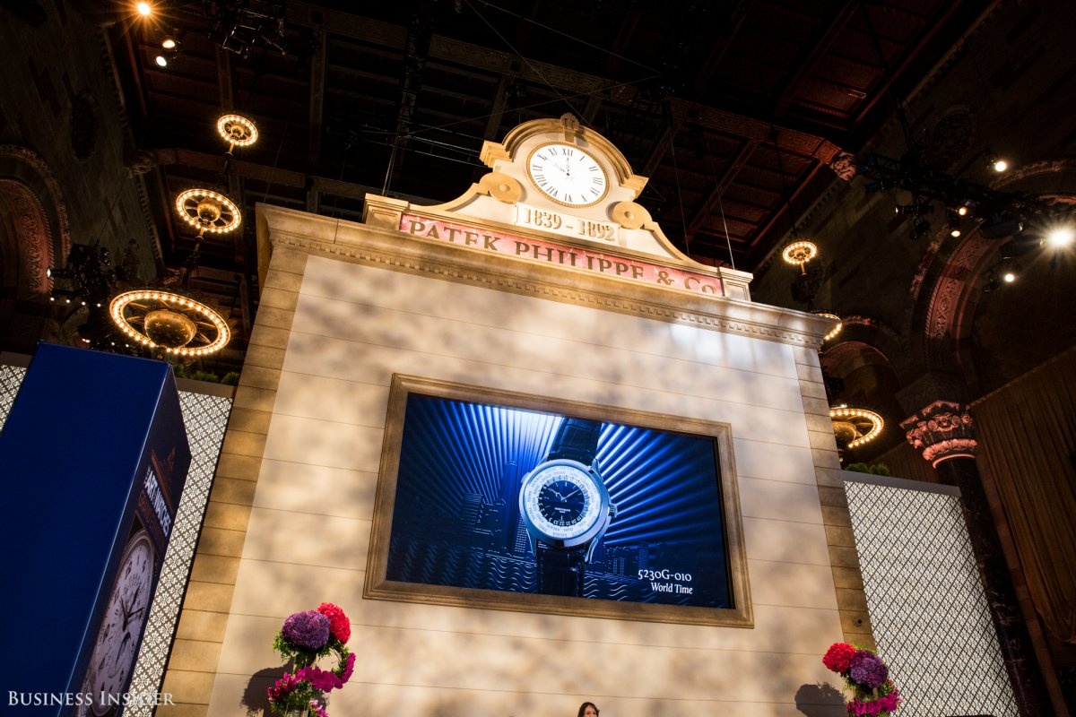 Nhung dong ho Thuy Si nha giau phai nop ho so moi duoc mua anh 3