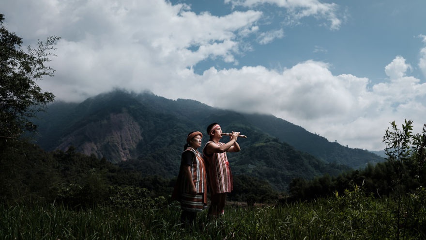 Nhung bo toc tho dan xam mat cuoi cung cua chau A anh 10