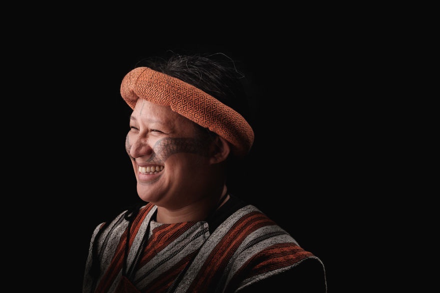 Nhung bo toc xam mat cuoi cung cua chau A hinh anh