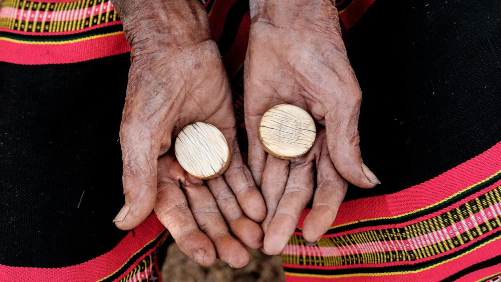 Nhung bo toc tho dan xam mat cuoi cung cua chau A anh 5