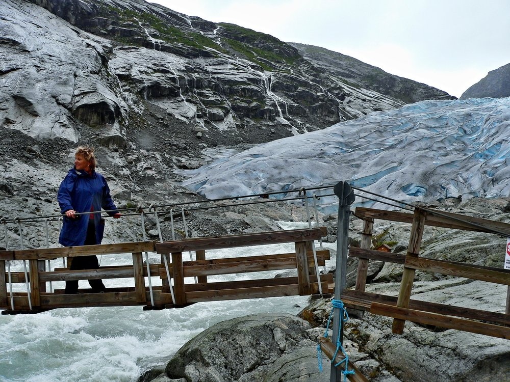 Nhung kieu du khach khien dan ban dia ghet anh 7