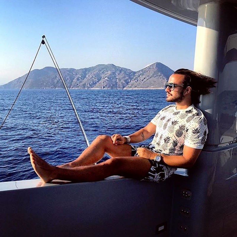 Cuoc song nhu mo cua trieu phu 25 tuoi me du lich anh 12